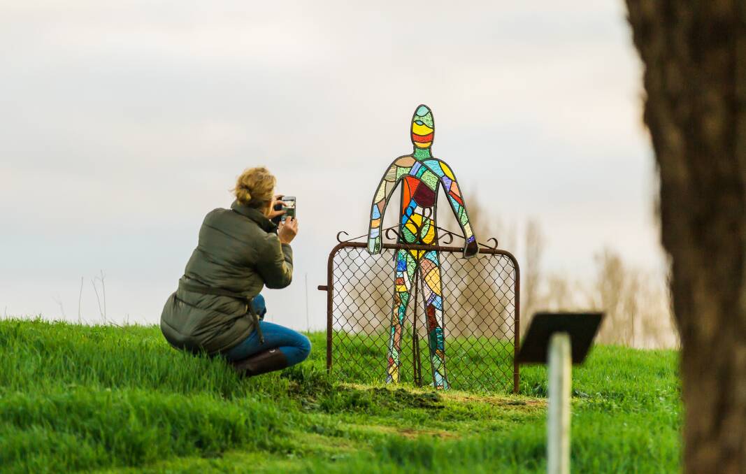  Sculpture in the Paddock: Perfect place for a photo. Photo: Camilla Duffy. 