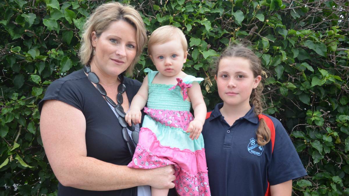 Muswellbrook resident Kylie Spelde with her daughters Livia Spelde, 11 months, and Taylor Curnuck.