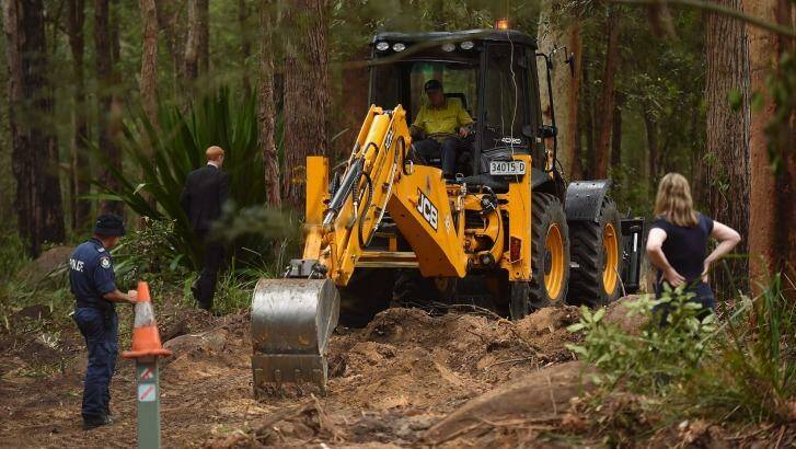 Police excavate bushland searching for the remains of Matthew Leveson.  Photo: Kate Geraghty