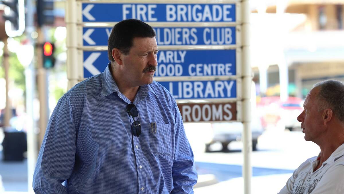 Mike Kelly spoke with a number of locals on the main street in Yass at the weekend. Photo: Susan Meli.