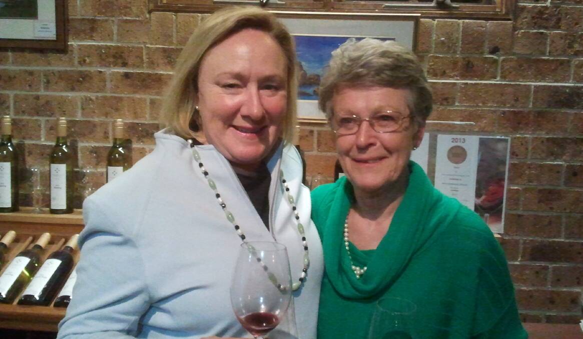 Mayor Rowena Abbey and Australian Cool Climate Wine manager Virginia Rawling at the show’s presentation night. Photo: Supplied.
