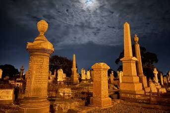 Are there ghosts in Ballarat? Join this night tour to find out