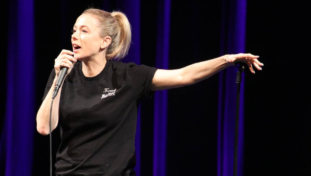 Iliza Shlesinger takes her husband on a tour of New Zealand for a four-part travel series.