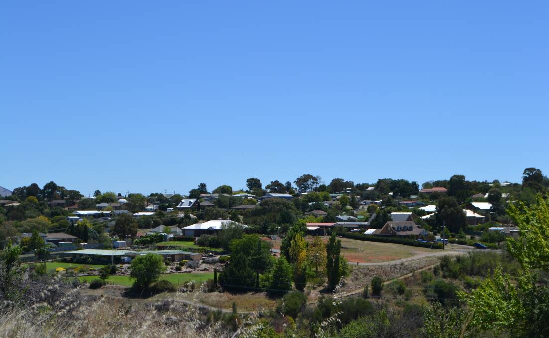 Lots of people live on the north side of Yass. They don't have to travel far for school, sport and recreation, trades and services, community groups and more.