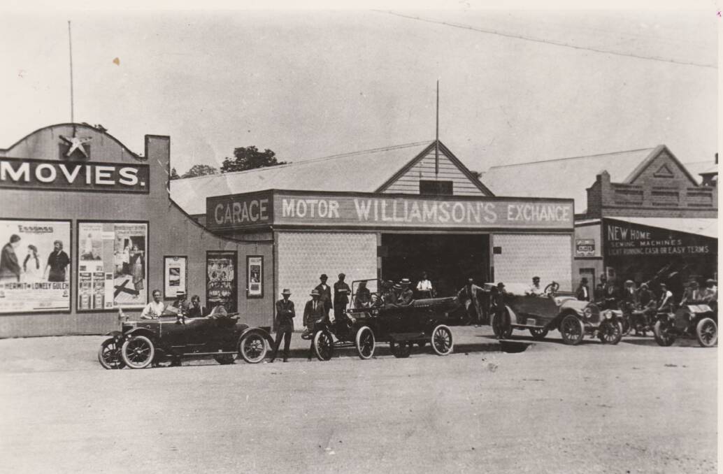 Yass Pictures next to Williamsons Garage 1914. Yass & District Historical Society Collection. 