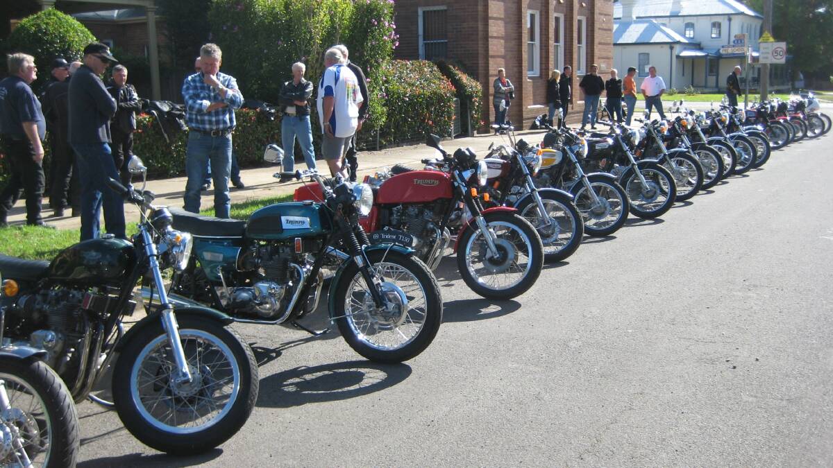 "Triple Run" lined up outside old bank in Gunning in 2016. Photo: courtesy of the club.