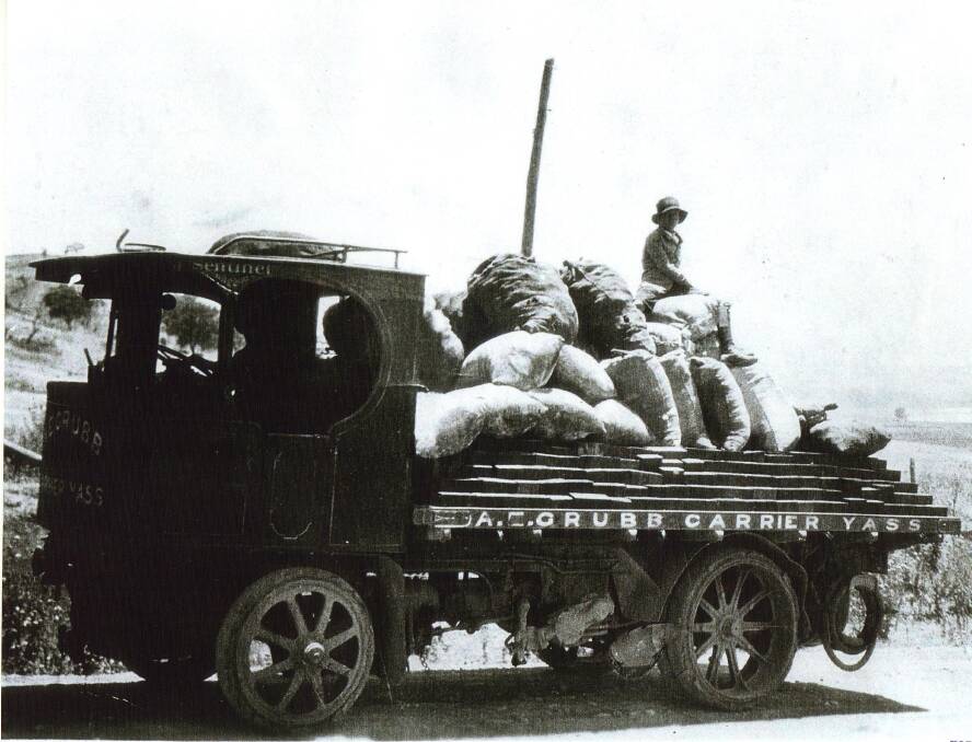 Grubb Steam Lorry. Photo: Yass and District Historical Society Collection.
