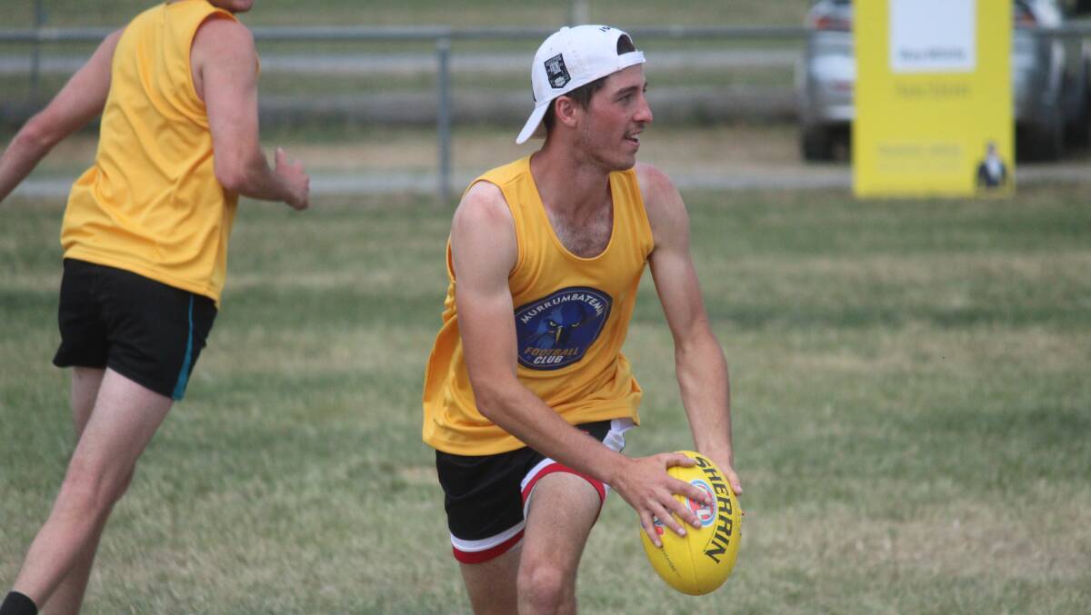 On the lookout: Toby Serafin, playing for the Murrumbateman Football Club, searches for an option during the 2018 semi-final. Photo: Zac Lowe.