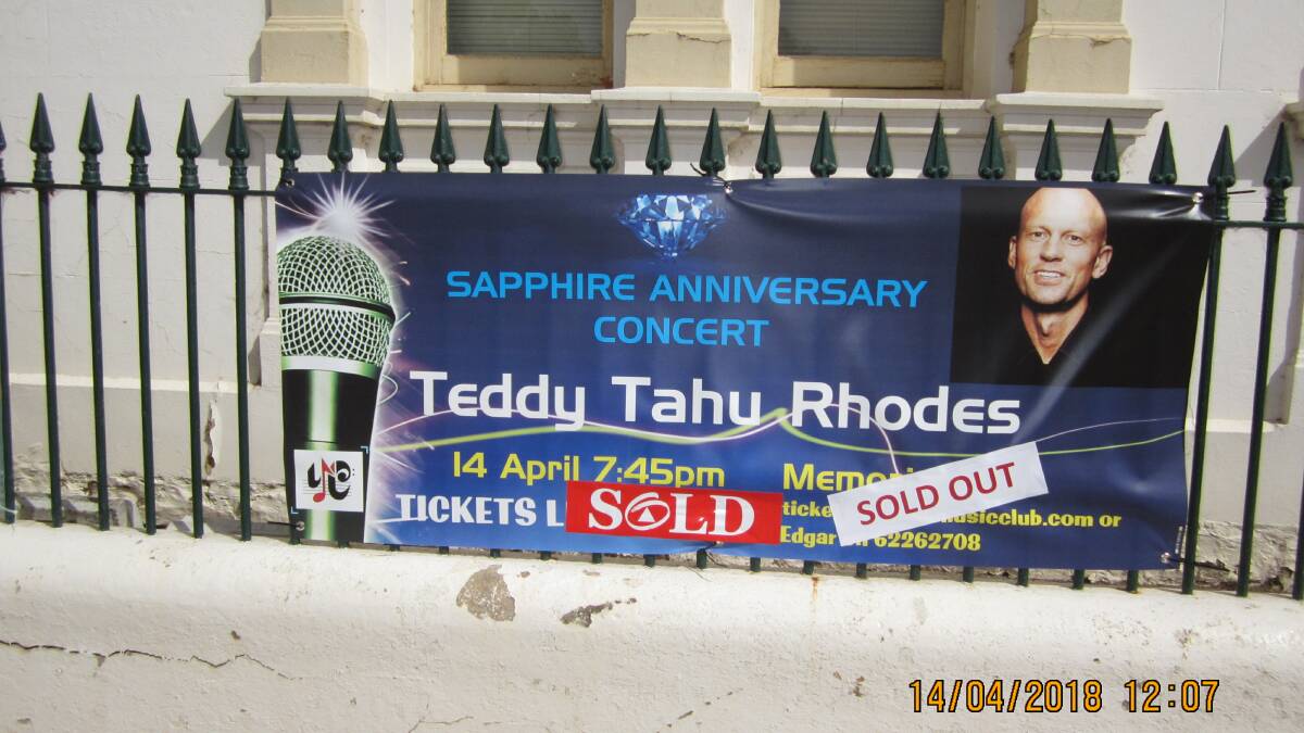 Tahu Rhodes wows Yass Music Club