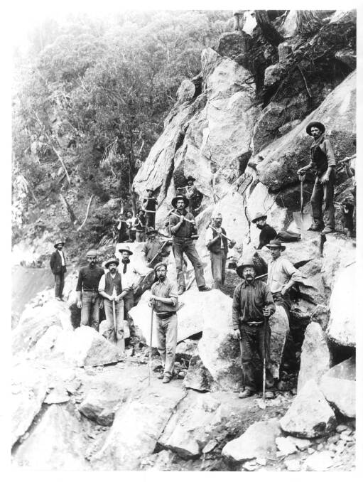 Shearsby compiled two significant photographic collections, including one of 500-plus photographs of Burrinjuck Dam's construction (1907-1920s).