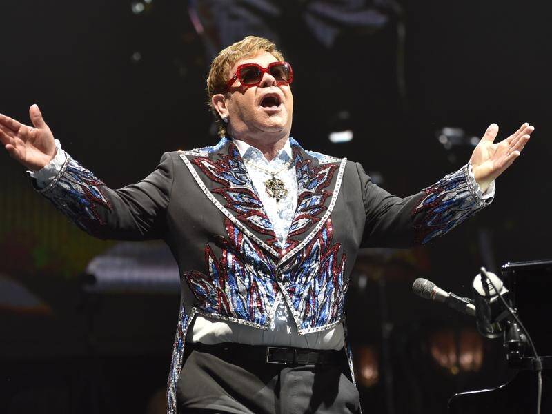 Singer Elton John has announced the dates for his farewell tour, which includes stops in Australia.