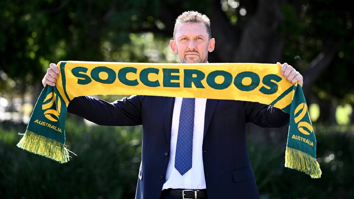 Football Australia won't put any pressure on Tony Popovic and the Socceroos at the World Cup.  (Bianca De Marchi/AAP PHOTOS)