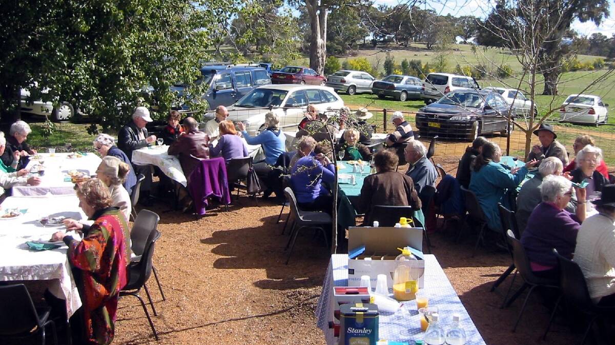TALKS WITH A FORK: Join the local history society and learn about Yass' renowned history. Picture: A past Talks with a Fork event, supplied by Yass & District Historical Society Collection.