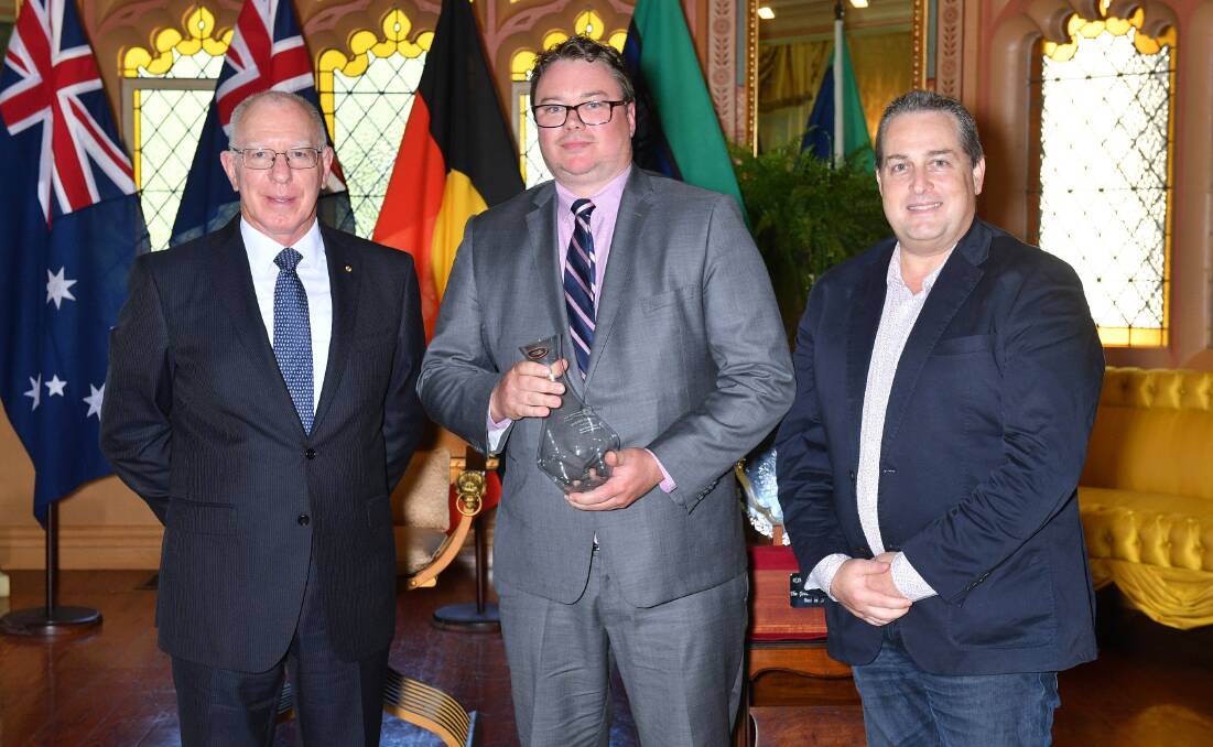 The Governor of New South Wales David Hurley (left) and Nick O'Leary (middle) with the Best Dry White trophy and sponsor Jason Thomas (right). Picture: Supplied