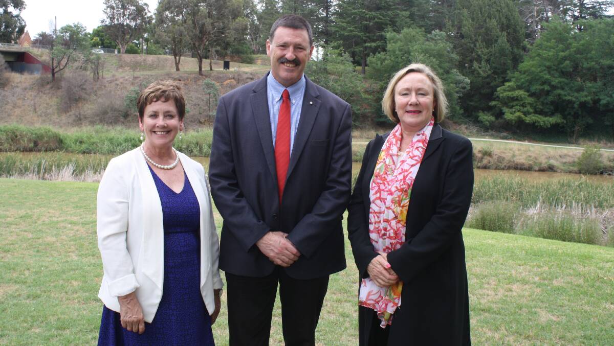Candidate for Goulburn, Dr Ursula Stephens and member for Eden-Monaro, Dr Mike Kelly announce Labor's funding commitment to fix the Yass water, with Yass Valley mayor Rowena Abbey. Photo: Hannah Sparks