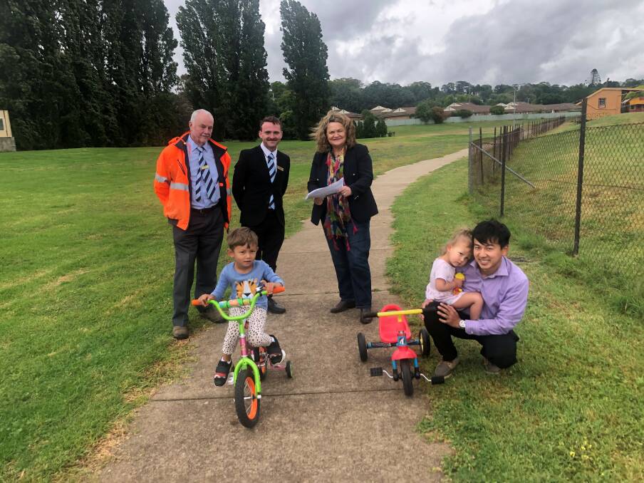 Yass Valley Councillor Mike Reid, Deputy Mayor Nathan Fury, Member for Goulburn Wendy Tuckerman with residents Ethan Kim, Ruby Kim and Tuck Kim. Pic: Supplied