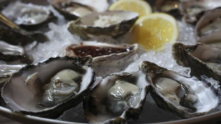 DIY delicious ... natural oysters are easy to smoke at home.