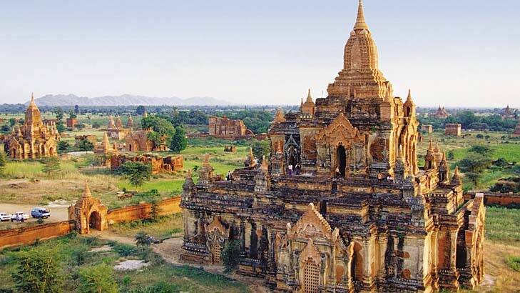 One of the many Burmese temples at Bagan.